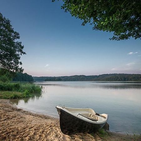 Pensjonat Nad Jeziorem Lakeside Brodnica Dolna ภายนอก รูปภาพ