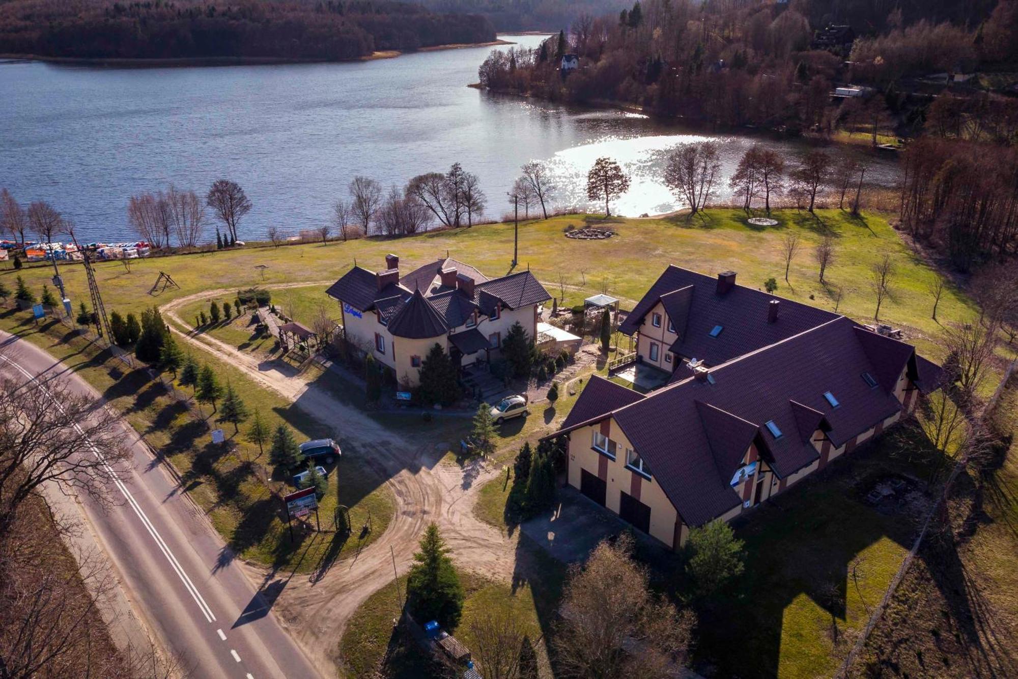 Pensjonat Nad Jeziorem Lakeside Brodnica Dolna ภายนอก รูปภาพ